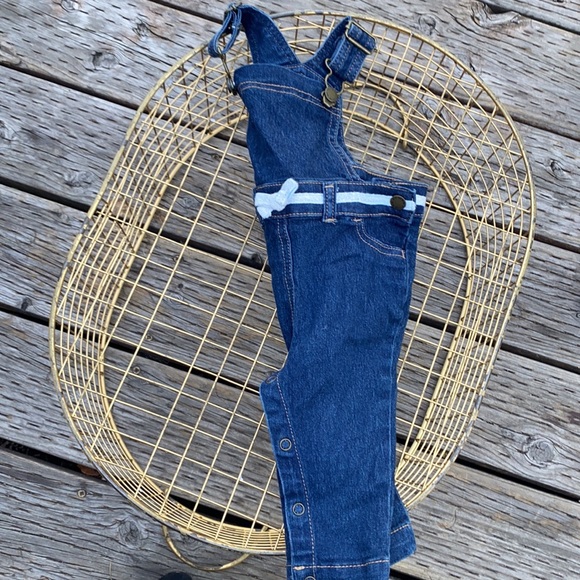 Basic stretch material - Picture 2 of 2